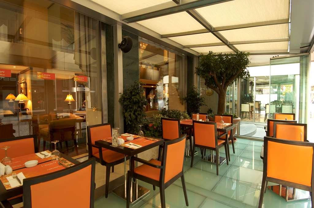 Eresin Hotels Taxim & Premier Istanbul Restaurant photo